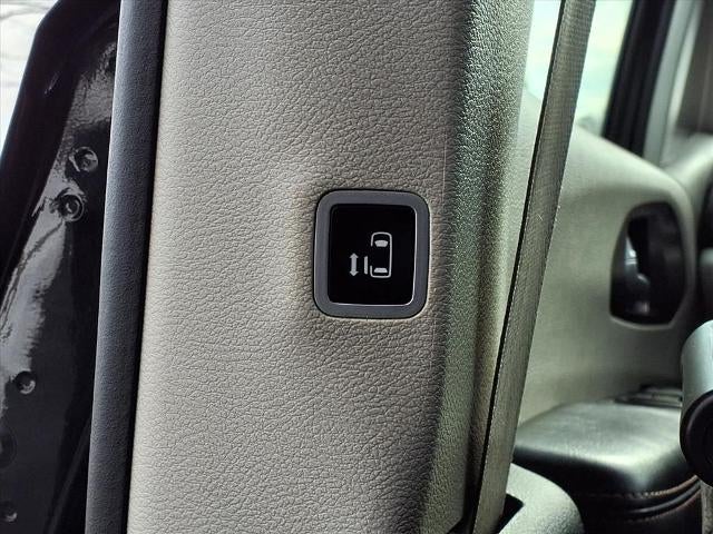 2017 Chrysler Pacifica Touring-L FWD