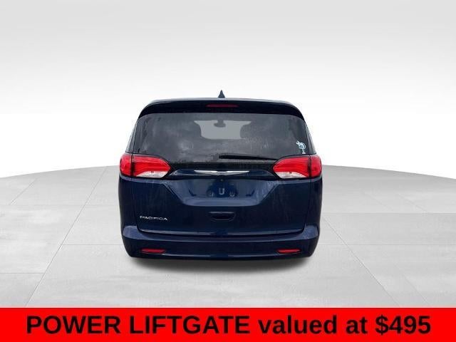 2017 Chrysler Pacifica Touring FWD