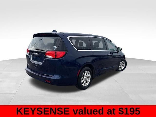 2017 Chrysler Pacifica Touring FWD