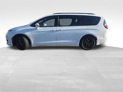 2020 Chrysler Pacifica Limited FWD