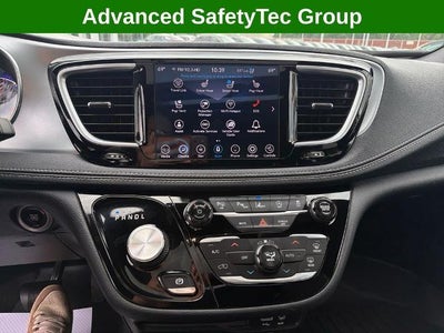 2020 Chrysler Pacifica Limited FWD