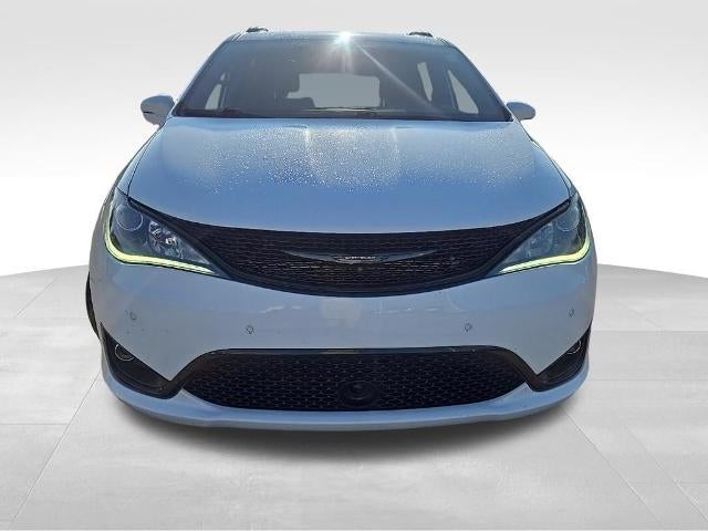 2020 Chrysler Pacifica Limited FWD