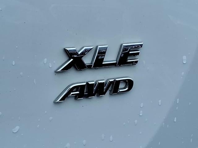 2018 Toyota RAV4 XLE AWD (Natl)
