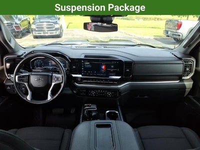 2022 Chevrolet Silverado 1500 Crew Cab Short Box 4-Wheel Drive LT Trail Boss