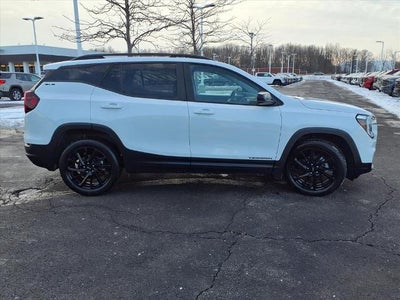 2023 GMC Terrain FWD 4dr SLE
