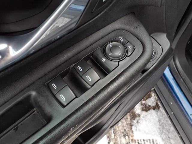 2023 GMC Terrain FWD 4dr SLE