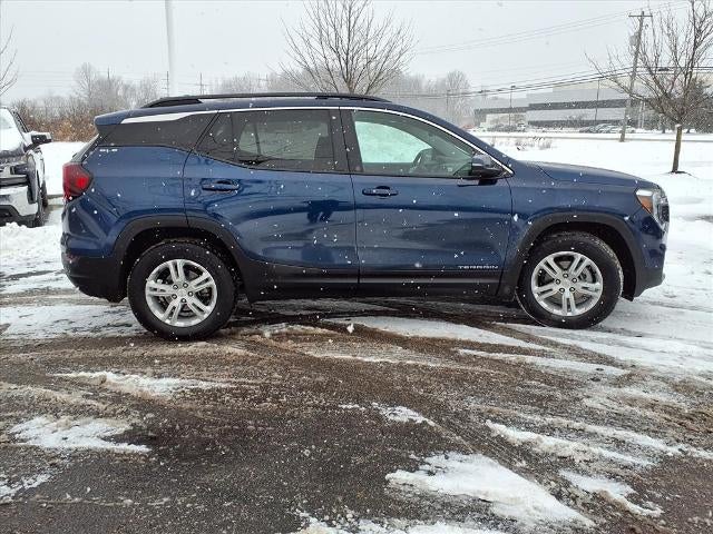 2023 GMC Terrain FWD 4dr SLE