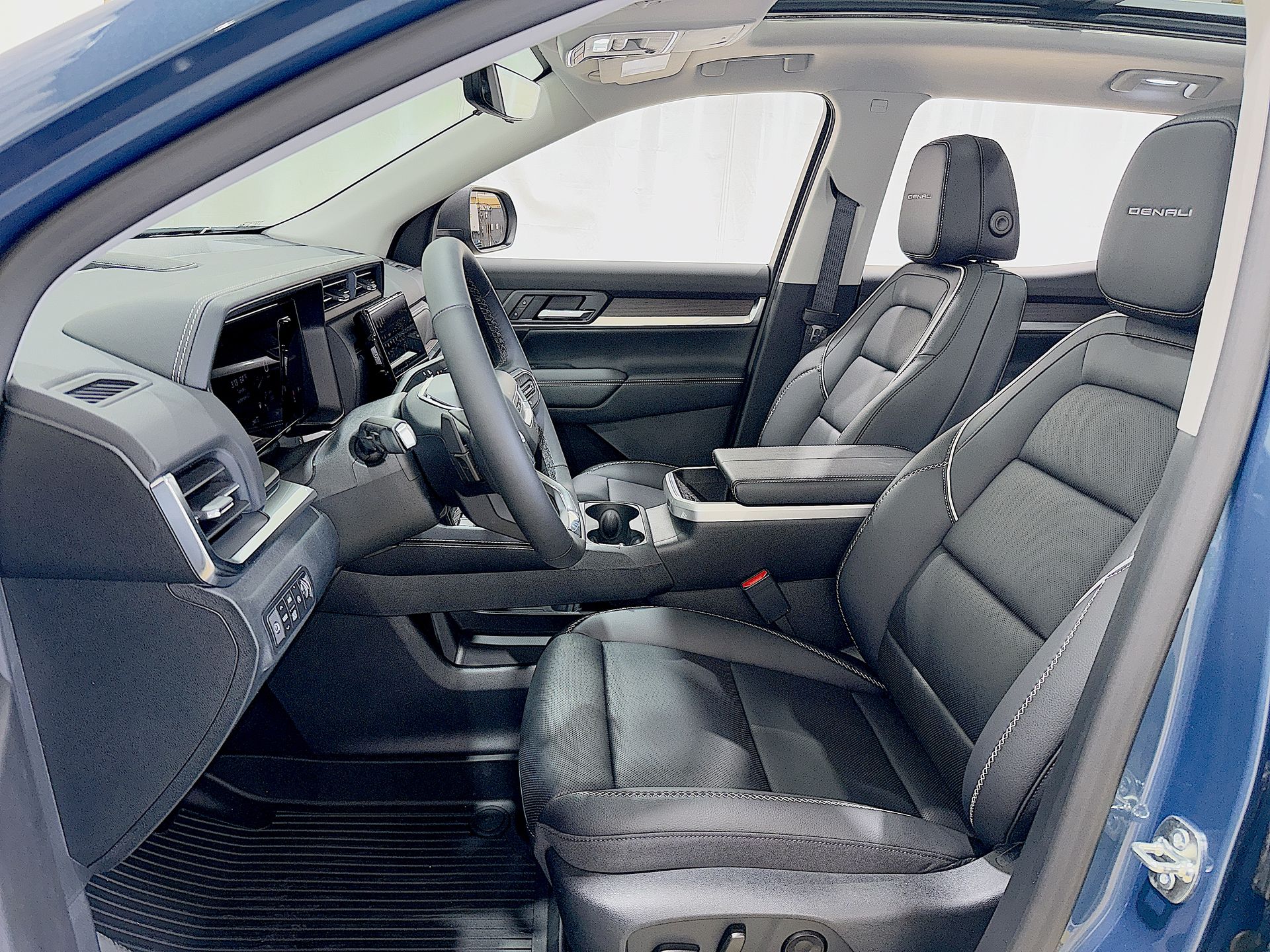 2027 GMC Terrain AWD 4dr Denali