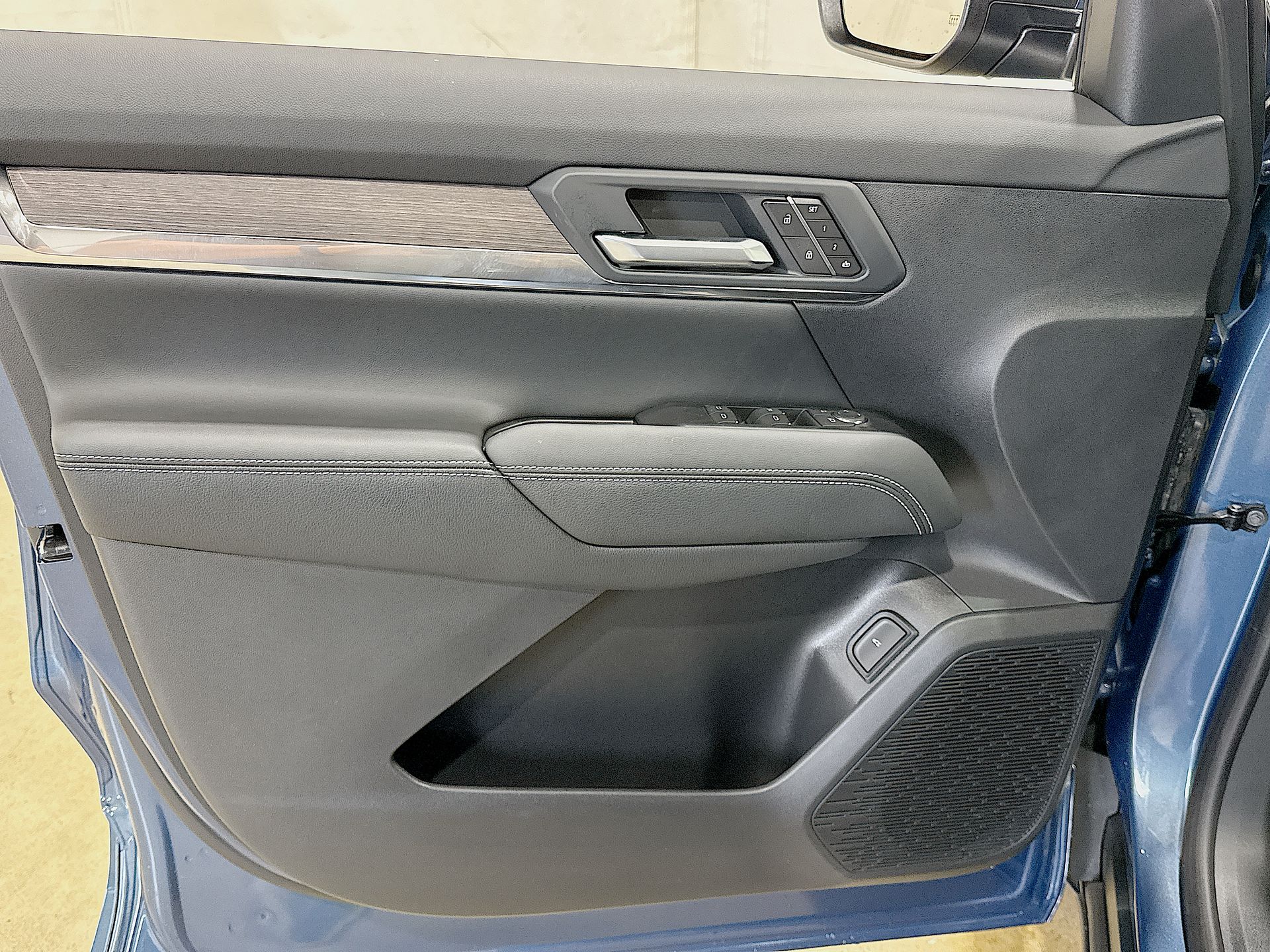 2027 GMC Terrain AWD 4dr Denali