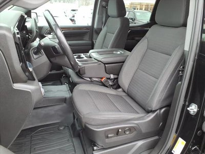 2022 GMC Sierra 1500 Crew Cab Short Box 4-Wheel Drive Elevation 3SB