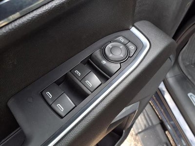 2022 GMC Sierra 1500 Crew Cab Short Box 4-Wheel Drive Elevation 3SB