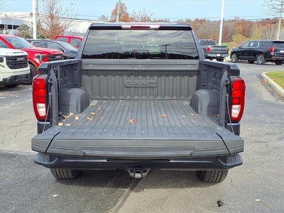 2022 GMC Sierra 1500 Crew Cab Short Box 4-Wheel Drive Elevation 3SB