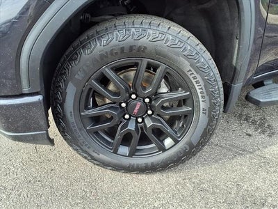 2022 GMC Sierra 1500 Crew Cab Short Box 4-Wheel Drive Elevation 3SB