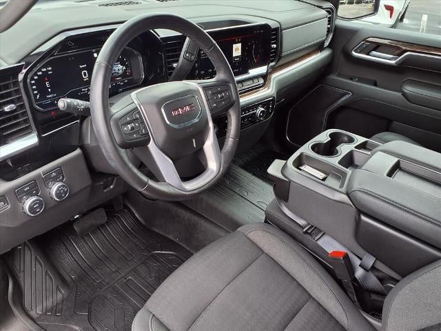 2022 GMC Sierra 1500 Crew Cab Short Box 4-Wheel Drive Elevation 3SB