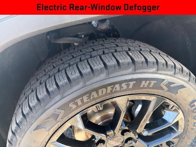 2023 GMC Sierra 1500 Crew Cab Short Box 4-Wheel Drive SLT