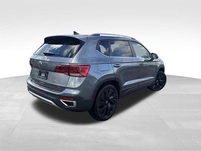 2024 Volkswagen Taos SEL 4MOTION