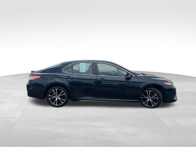 2018 Toyota Camry LE Auto (SE)