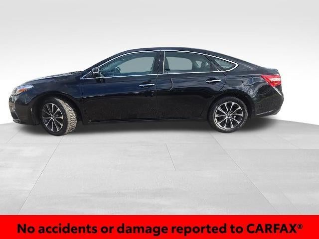 2017 Toyota Avalon XLE (SE)