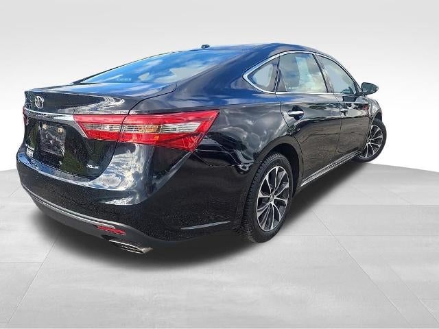 2017 Toyota Avalon XLE (SE)