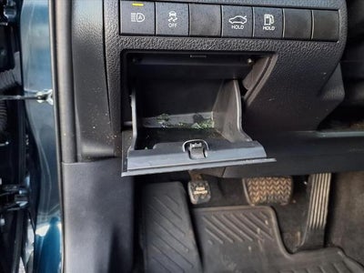 2020 Toyota Camry LE Auto (SE)