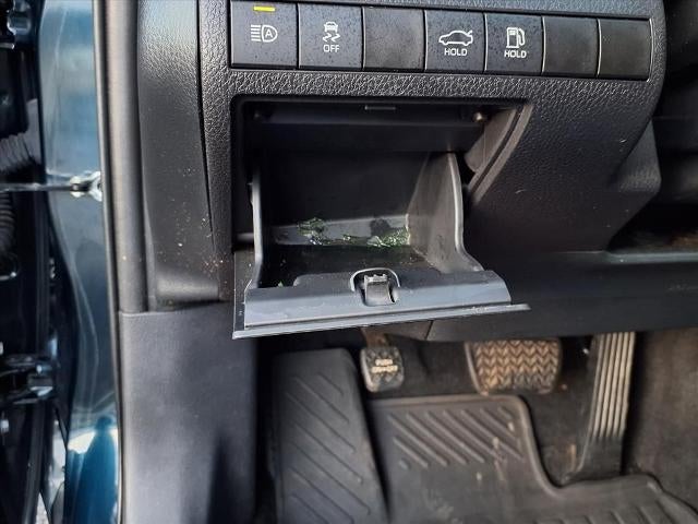 2020 Toyota Camry LE Auto (SE)