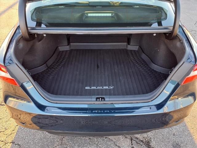 2020 Toyota Camry LE Auto (SE)