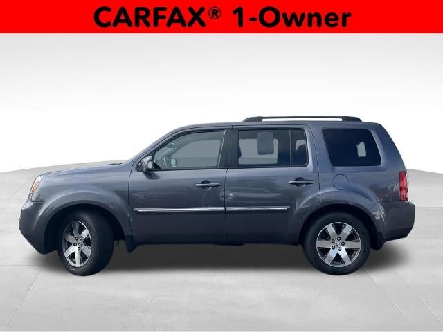 2015 Honda Pilot 4WD Touring with DVD Rear Entertainment System and Navigation