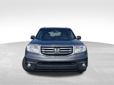 2015 Honda Pilot 4WD Touring with DVD Rear Entertainment System and Navigation