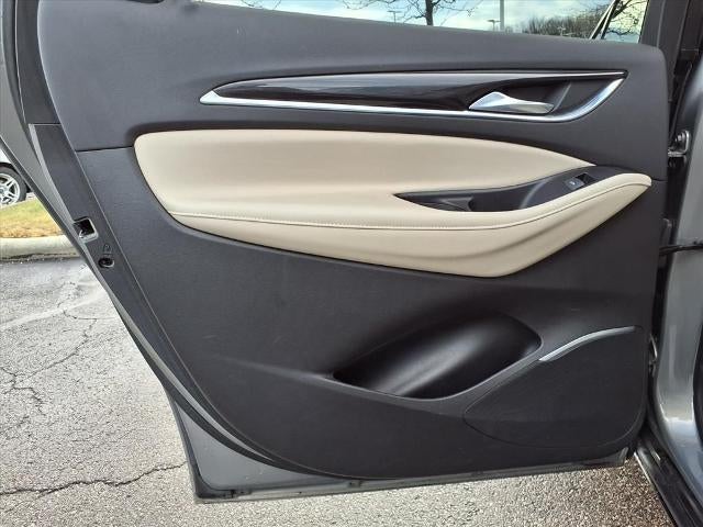 2019 Buick Enclave Essence FWD