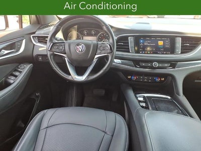 2024 Buick Enclave Essence FWD