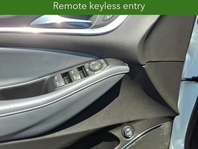2024 Buick Enclave Essence FWD