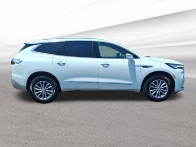 2024 Buick Enclave Essence FWD