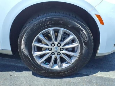 2024 Buick Enclave Essence FWD
