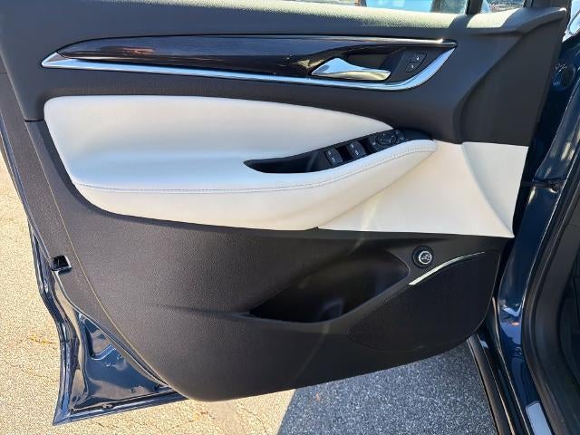 2023 Buick Enclave Essence FWD
