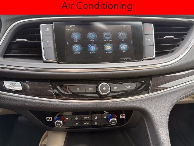 2019 Buick Enclave Essence AWD