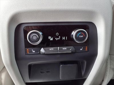 2025 Buick Enclave 4dr Avenir