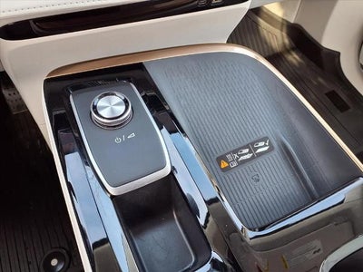 2025 Buick Enclave 4dr Avenir