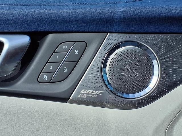 2025 Buick Enclave 4dr Avenir