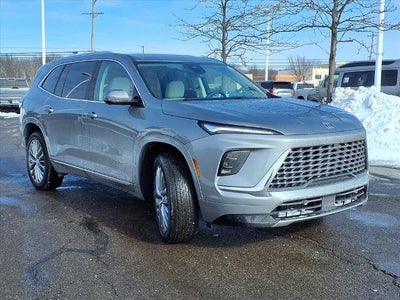 2025 Buick Enclave 4dr Avenir