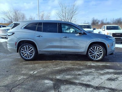 2025 Buick Enclave 4dr Avenir