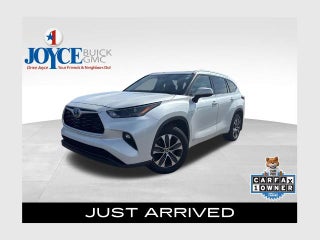 2022 Toyota Highlander Hybrid XLE AWD (Natl)