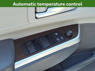 2024 Toyota Sienna XLE Autono-MaaS FWD 7-Passenger (Natl)