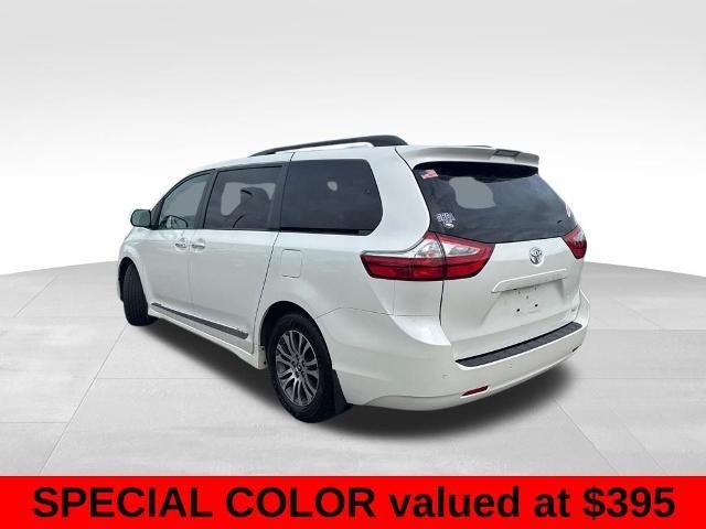 2018 Toyota Sienna XLE Auto Access Seat FWD 7-Passenger (GS)