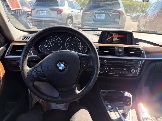 2016 BMW 320i Sedan