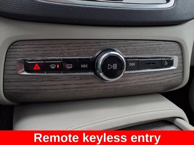 2024 Volvo XC90 B6 AWD Plus Bright Theme 7P