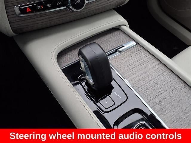 2024 Volvo XC90 B6 AWD Plus Bright Theme 7P