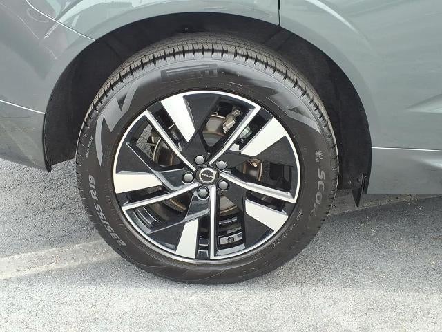 2026 Volvo XC60 B5 AWD Plus