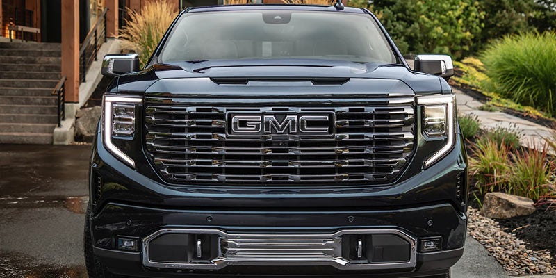 2022 GMC Sierra 1500 Denali Ultimate Signature Denali Vader Chrome grille